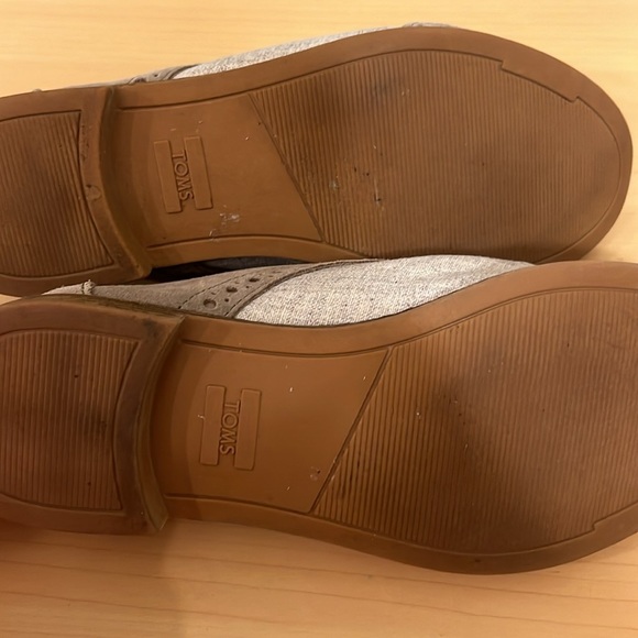 Toms Wingtip Oxford Suede Detail Lace Up Loafers - Picture 8 of 8